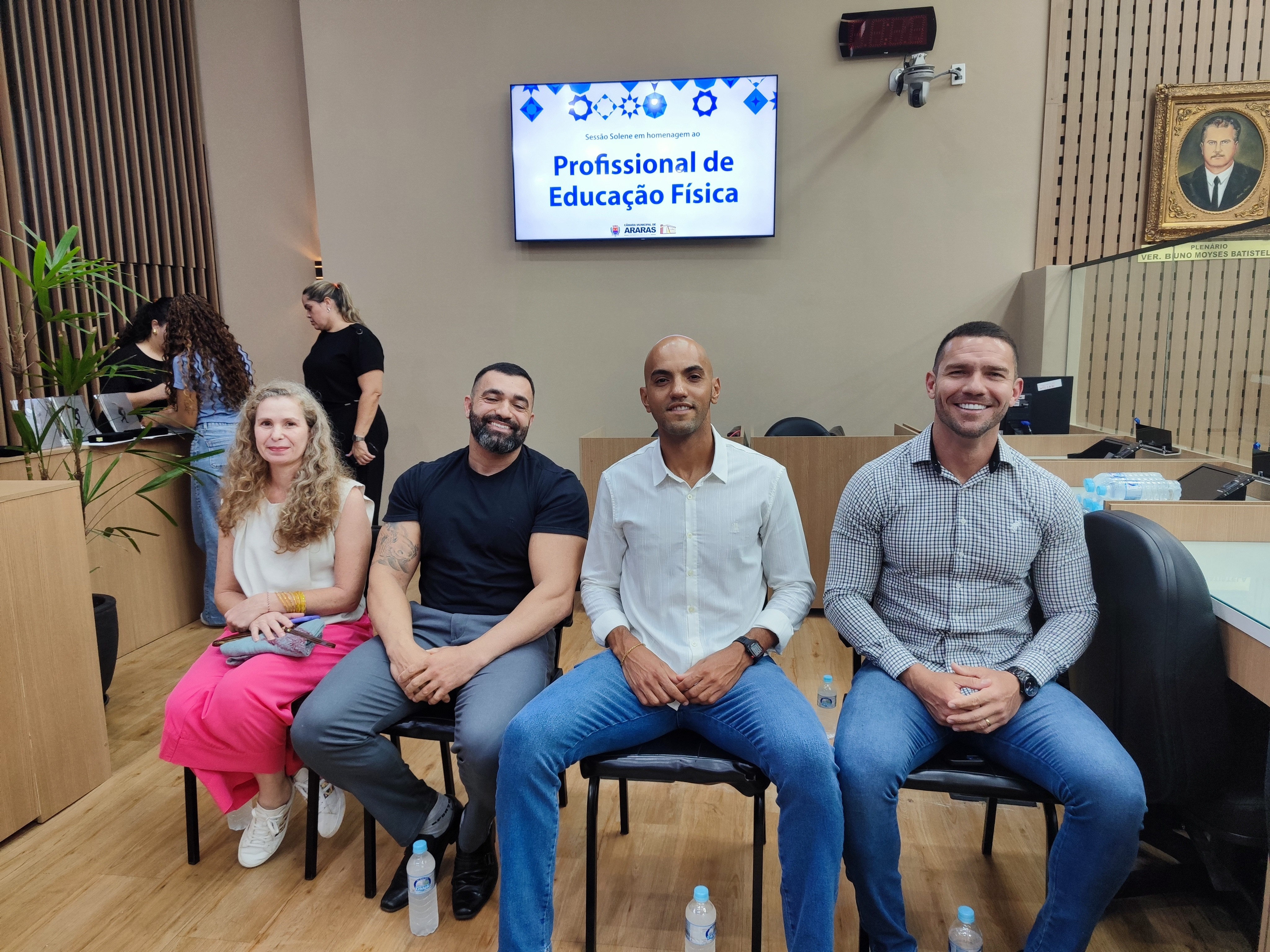 Visualize fotos 13/11/2025 Sessão Solene de entrega da Medalha da Educação Física