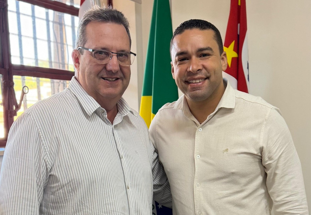 Câmara de Araras recebe ex-prefeito de Leme