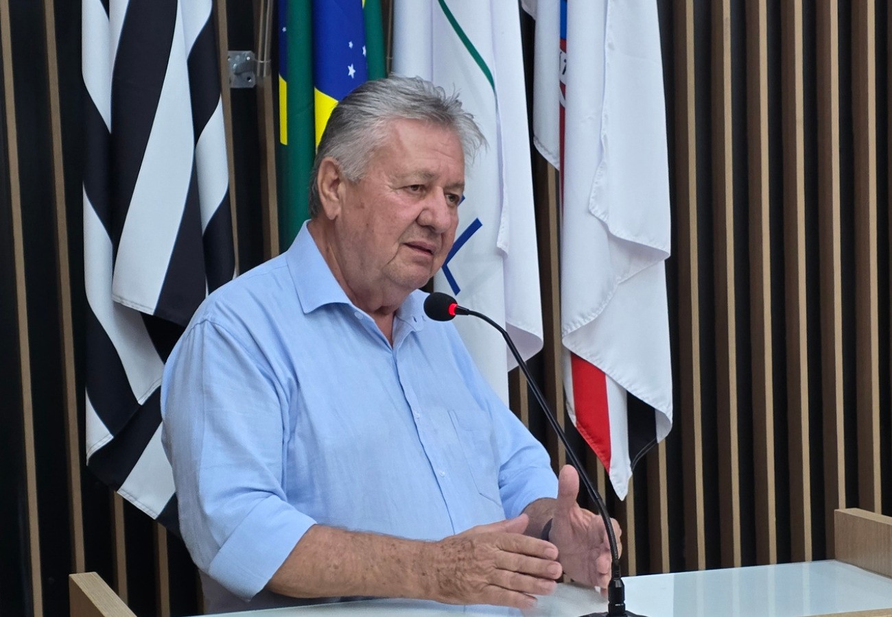 Prefeito de Araras informa revogação da extinção do SMTCA em sessão na Câmara 